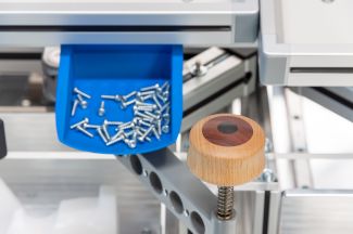 Gedrechselter-Betaetiger-Erzgebirgische-Handarbeit-LSA-Automation